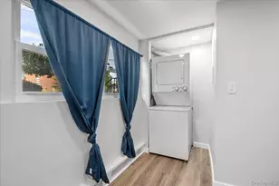 570 Conklin St, Farmingdale, NY 11735 - Photo 9