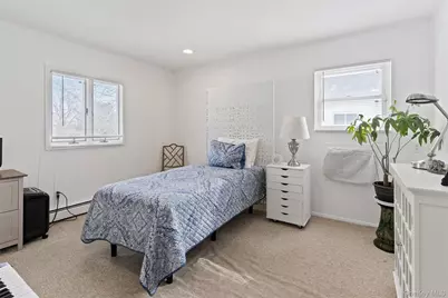 44 Wallace Drive, Plainview, NY 11803 - Photo 15