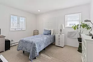 44 Wallace Dr, Plainview, NY 11803 - Photo 15