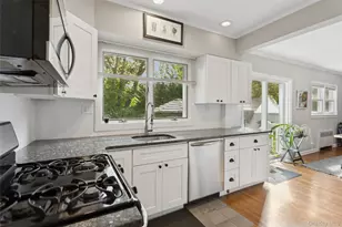 2539 Washington Ave, Oceanside, NY 11572 - Photo 13