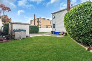 21 Cochran Pl, Valley Stream, NY 11581 - Photo 25