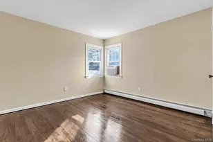 21 Cochran Pl, Valley Stream, NY 11581 - Photo 19