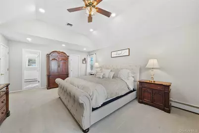 231 46th Street, Lindenhurst, NY 11757 - Photo 15