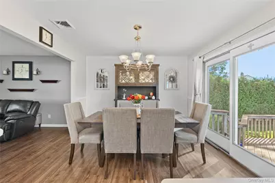 231 46th Street, Lindenhurst, NY 11757 - Photo 9