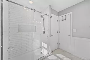 231 46th St, Lindenhurst, NY 11757 - Photo 17