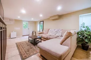 64 Furnace Woods Rd, Cortlandt Manor, NY 10567 - Photo 23