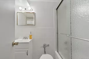 10 Old Mamaroneck Rd, White Plains, NY 10605 - Photo 11