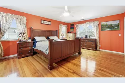 131 W Washington Avenue, Pearl River, NY 10965 - Photo 17