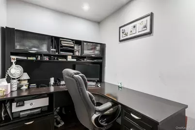 131 W Washington Avenue, Pearl River, NY 10965 - Photo 15