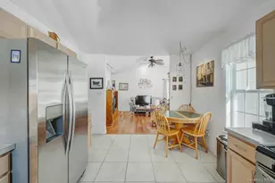 2 Greenbriar Ct, Middle Island, NY 11953 - Photo 11