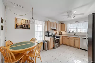 2 Greenbriar Court #2, Middle Island, NY 11953 - Photo 7