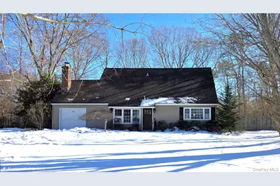 6 Howe Court, Coram, NY 11727 - Photo 1
