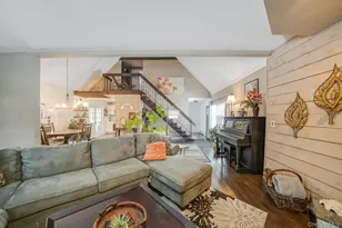 6 Howe Ct, Coram, NY 11727 - Photo 5