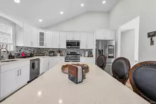 19 Summit, Farmingville, NY 11738 - Photo 11