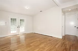 13 Woodland Pl, Airmont, NY 10952 - Photo 5