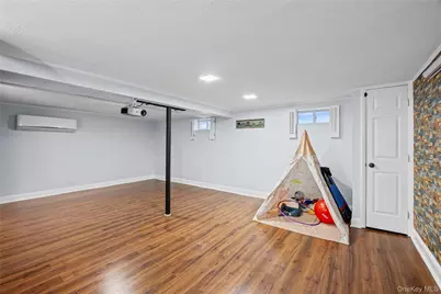 612 N Broome Avenue, Lindenhurst, NY 11757 - Photo 23