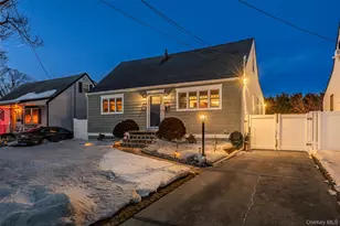 612 N Broome Ave, Lindenhurst, NY 11757 - Photo 33