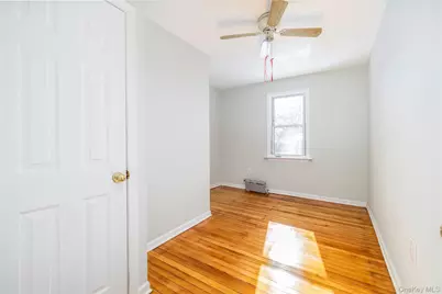 101 Harris Avenue, Freeport, NY 11520 - Photo 13