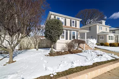 101 Harris Avenue, Freeport, NY 11520 - Photo 5