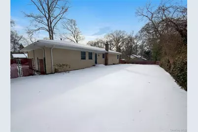 269 Prince Road, Brookhaven, NY 11778 - Photo 21