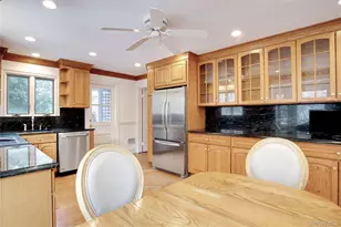 448 Abbey Rd N, Manhasset, NY 11030 - Photo 11