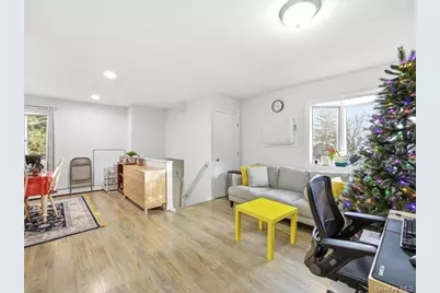 22 Midland Avenue, Port Jefferson, NY 11777 - Photo 13