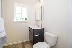 111 Ashley Ct Ave, North Babylon, NY 11703 - Photo 5