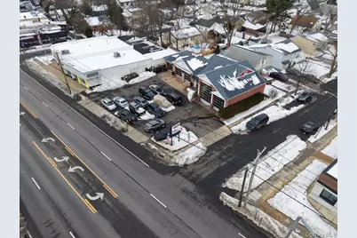 815 Old Country Road, Westbury, NY 11590 - Photo 15