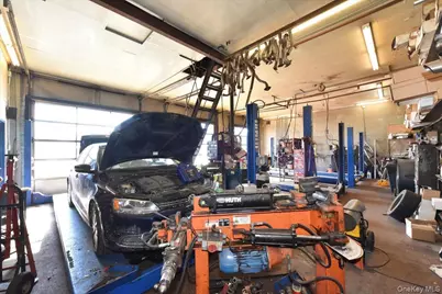 815 Old Country Road, Westbury, NY 11590 - Photo 7