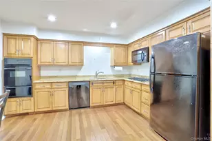 18 Wilsher Dr, Monsey, NY 10952 - Photo 9