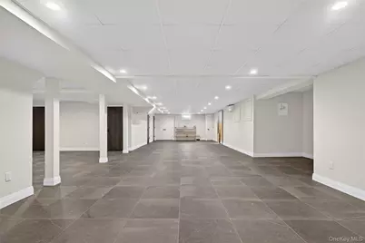 48 Westwood Court, Woodbury, NY 11797 - Photo 41