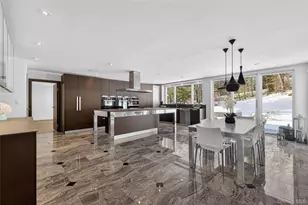 48 Westwood Ct, Woodbury, NY 11797 - Photo 9