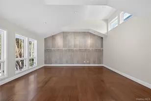 48 Westwood Ct, Woodbury, NY 11797 - Photo 23