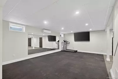 48 Westwood Court, Woodbury, NY 11797 - Photo 43