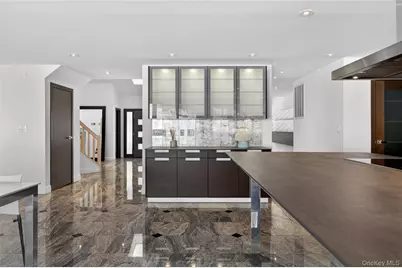 48 Westwood Court, Woodbury, NY 11797 - Photo 13