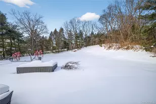 48 Westwood Ct, Woodbury, NY 11797 - Photo 49