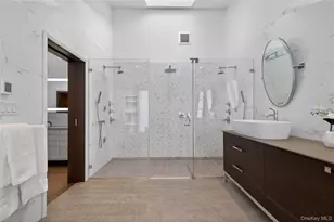 48 Westwood Ct, Woodbury, NY 11797 - Photo 27