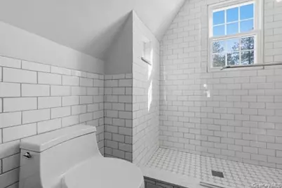 27 Loh Avenue, Tarrytown, NY 10591 - Photo 33