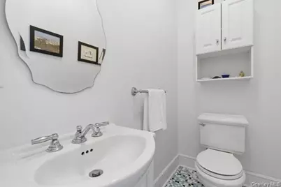 27 Loh Avenue, Tarrytown, NY 10591 - Photo 19