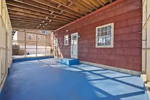 66 Darling Ave, Smithtown, NY 11787 - Photo 25