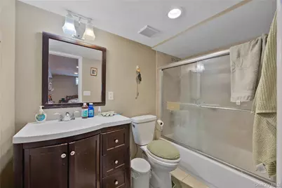 66 Darling Avenue, Smithtown, NY 11787 - Photo 23