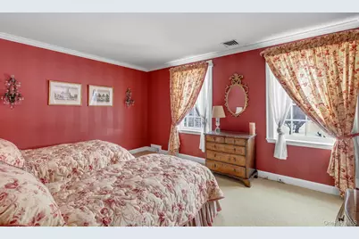 2 Wallis Lane, Saint James, NY 11780 - Photo 17