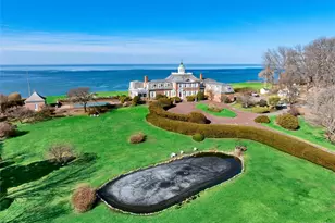 2 Wallis Ln, Saint James, NY 11780 - Photo 3