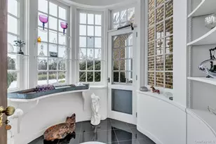 2 Wallis Ln, Saint James, NY 11780 - Photo 7