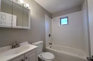 2449 Union Blvd, Islip, NY 11751 - Photo 15