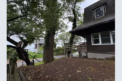 142 Shore Drive, Sound Beach, NY 11789 - Photo 33