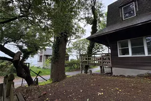 142 Shore Dr, Sound Beach, NY 11789 - Photo 33