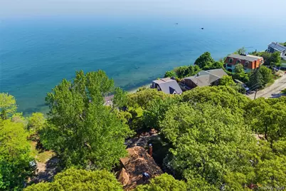 142 Shore Drive, Sound Beach, NY 11789 - Photo 31