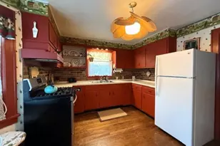 10 Phillips St, Red Hook, NY 12571 - Photo 7