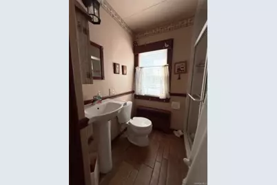 10 Phillips Street, Red Hook, NY 12571 - Photo 17